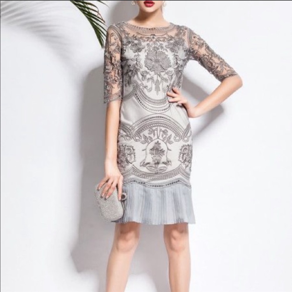STYLEWE NEXIIA GRAY ATHENA FLORAL DRESS